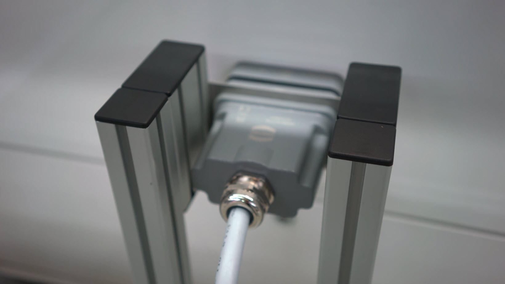 Han-B-IP67-Dockingframe.jpg Han-B-IP67-Dockingframe.jpg